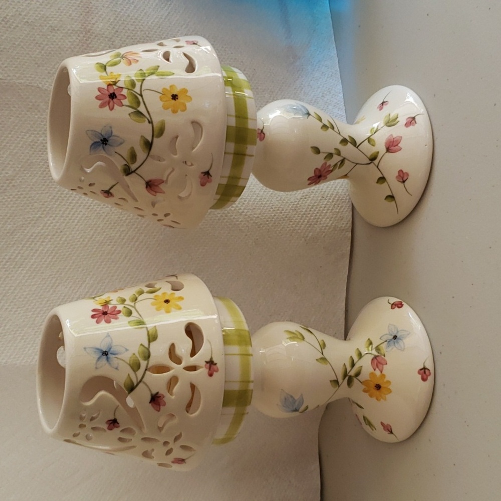 Two candle holders - Picture 1 of 10